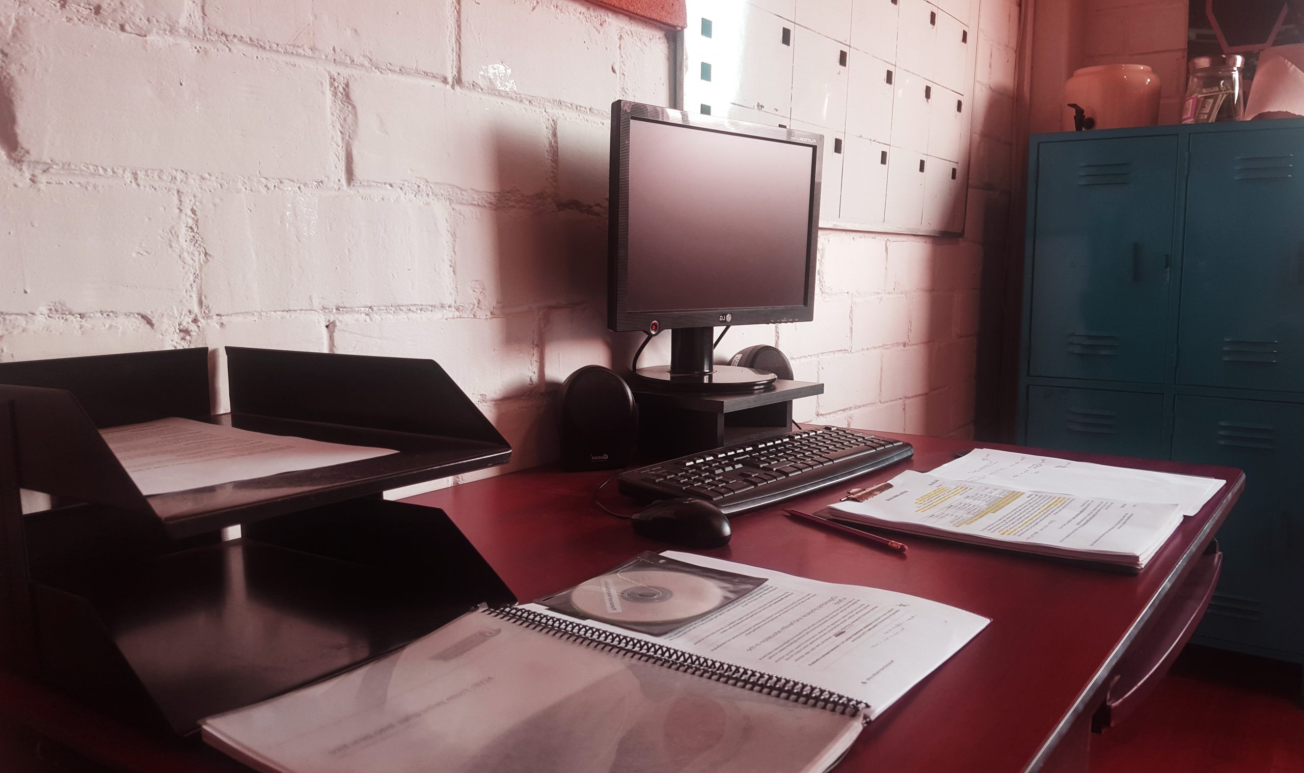 Se busca con urgencia personal de limpieza para Empresas y Oficinas.